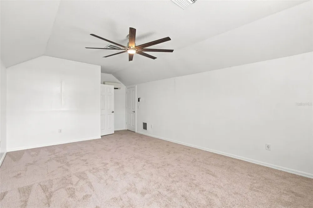 1512 CROOKED STICK DRIVE Valrico, FL 33596