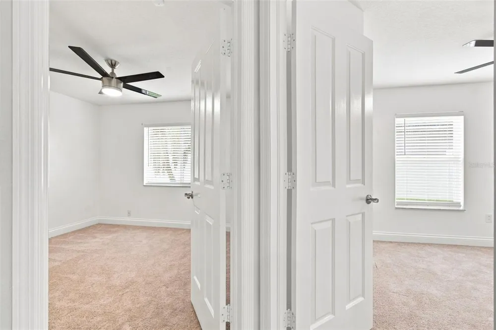 1512 CROOKED STICK DRIVE Valrico, FL 33596