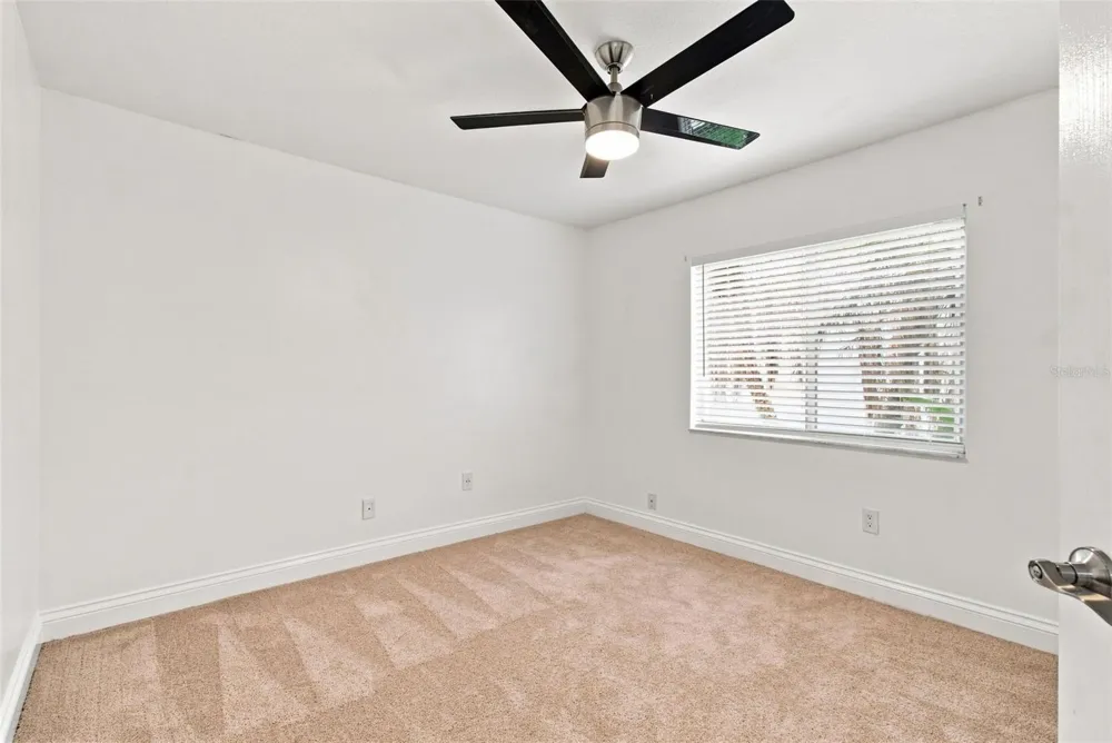 1512 CROOKED STICK DRIVE Valrico, FL 33596
