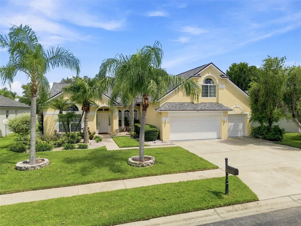 1512 CROOKED STICK DRIVE Valrico, FL 33596
