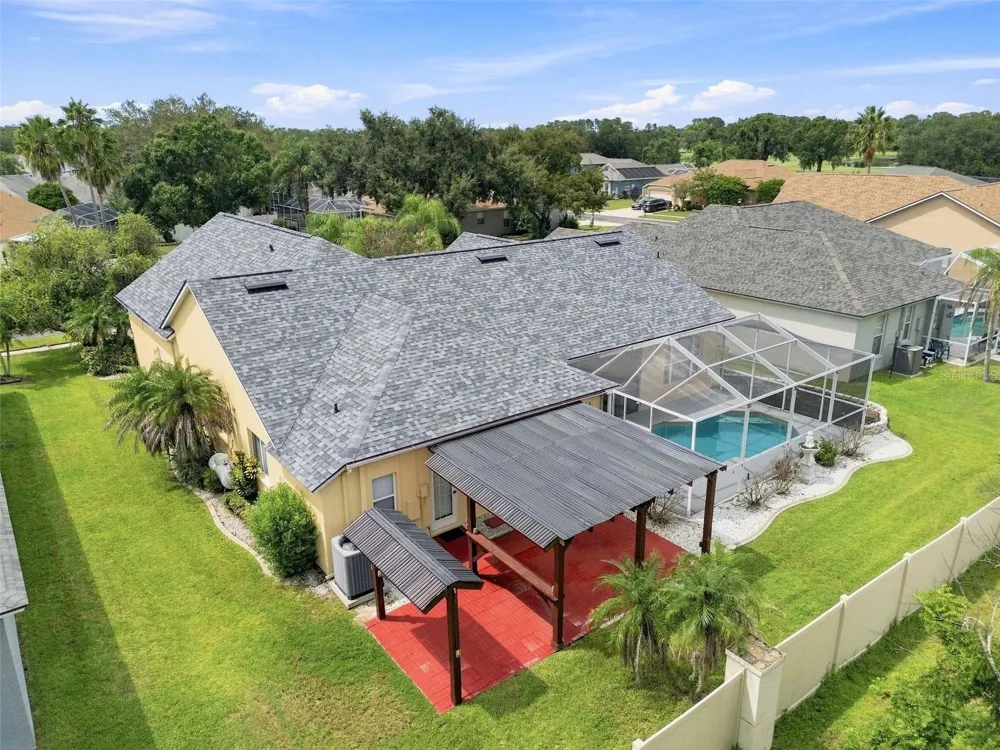 1512 CROOKED STICK DRIVE Valrico, FL 33596