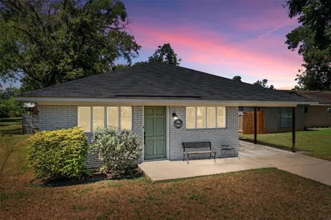 4842 Dixie Garden Loop