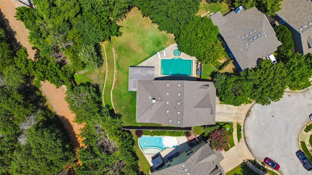 150 Fall Creek Grapevine, TX 76051