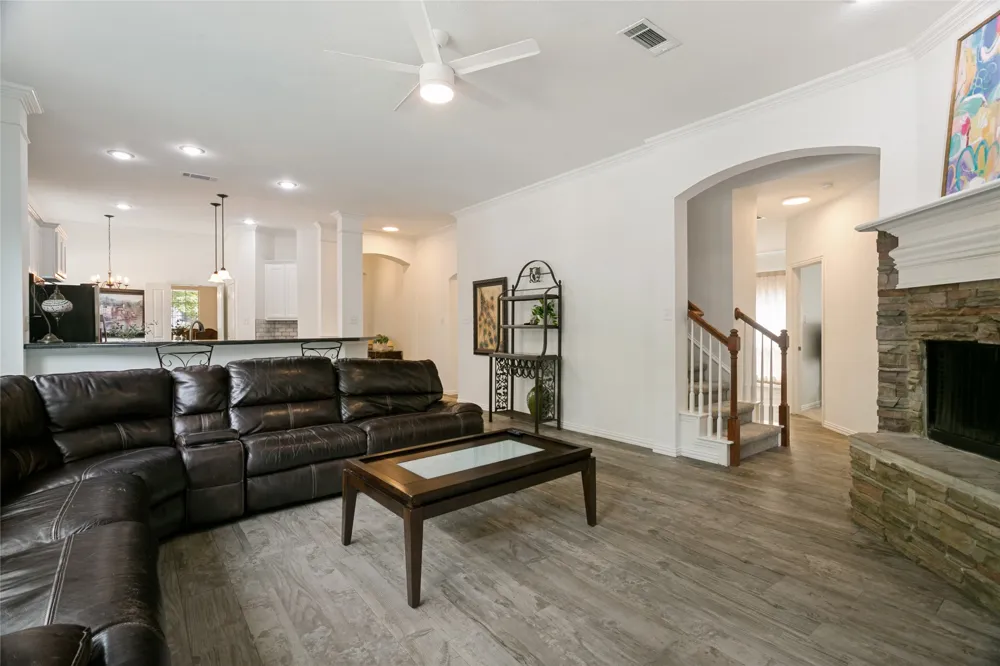150 Fall Creek Grapevine, TX 76051