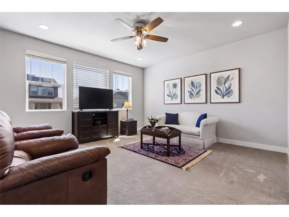 27162 E Frost Place Aurora, CO 80016