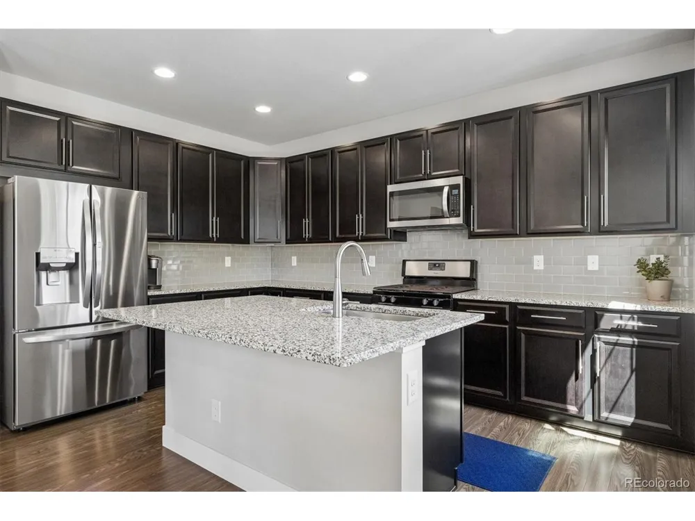 27162 E Frost Place Aurora, CO 80016