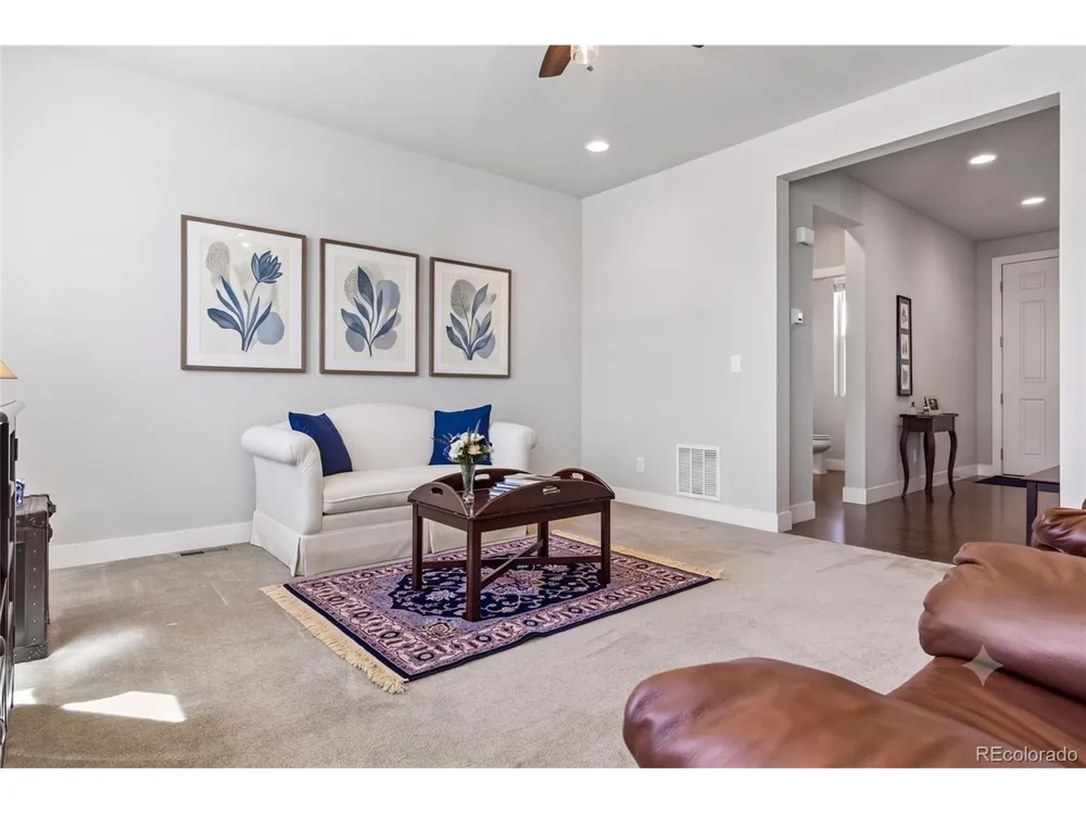 27162 E Frost Place Aurora, CO 80016