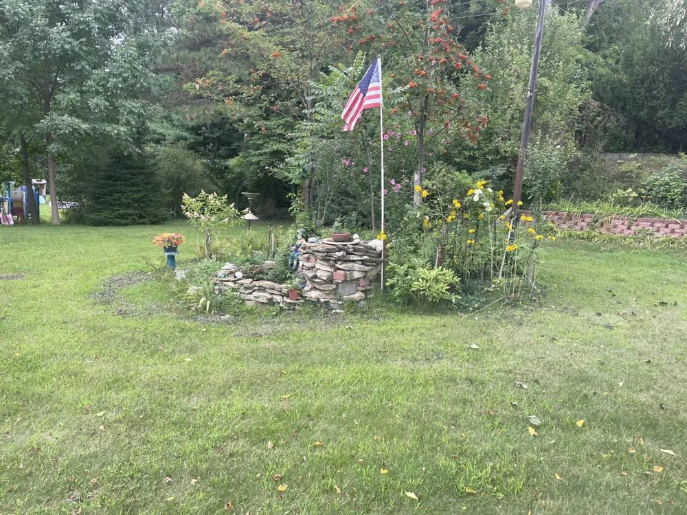 611 Charleston Road Lansing, MI 48917