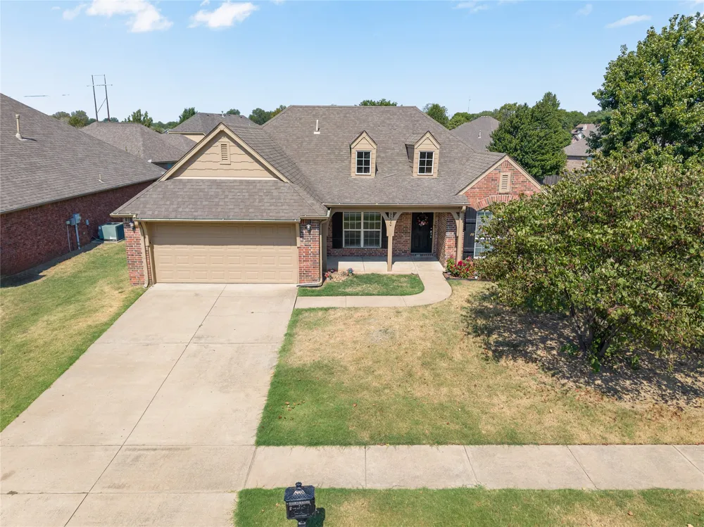 9020 157th East Avenue Owasso, OK 74055