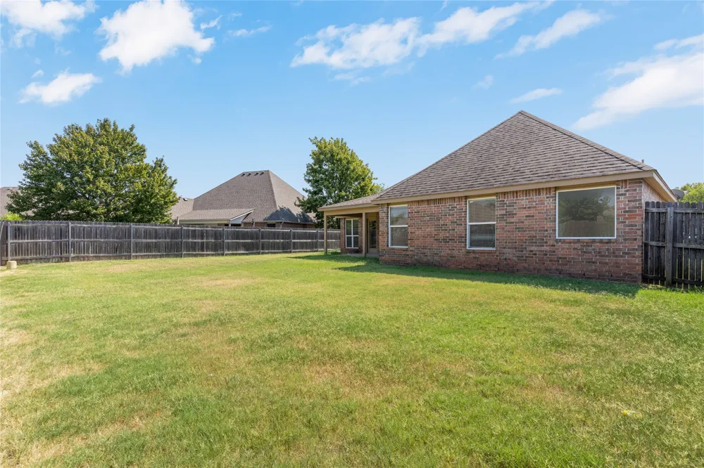 9020 157th East Avenue Owasso, OK 74055