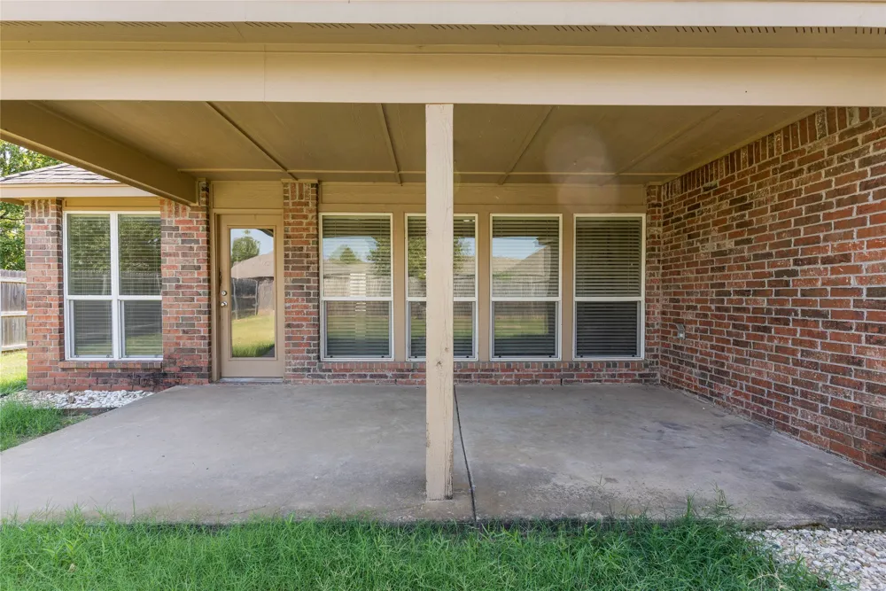 9020 157th East Avenue Owasso, OK 74055