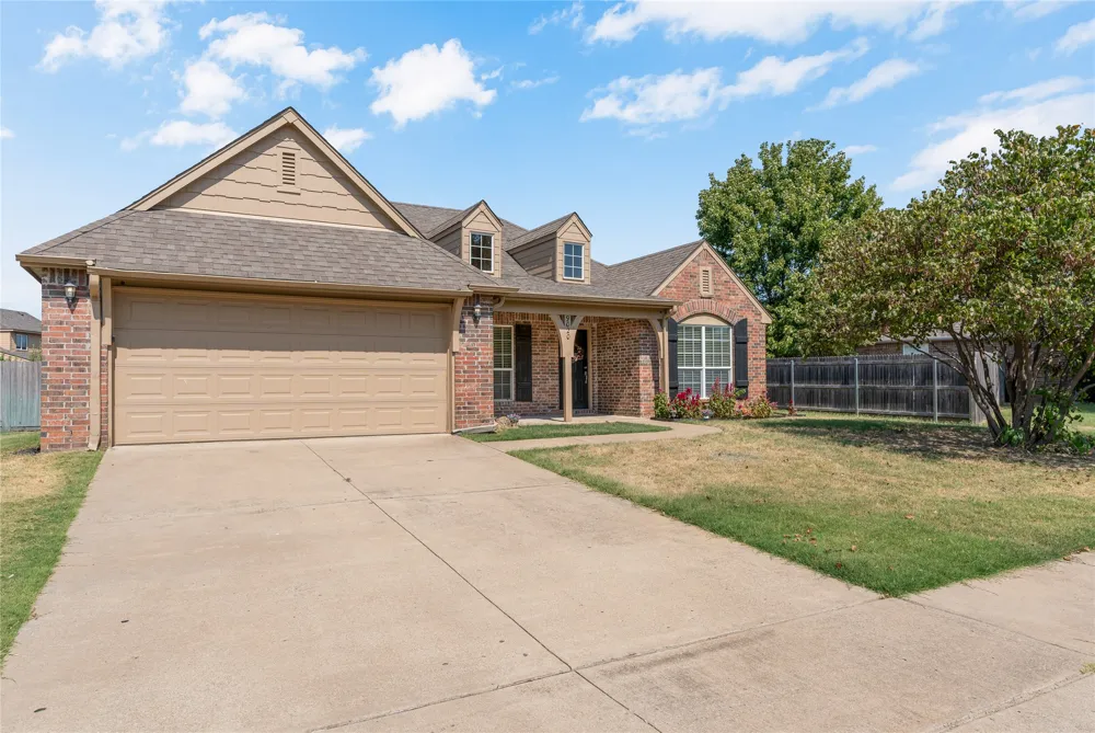 9020 157th East Avenue Owasso, OK 74055