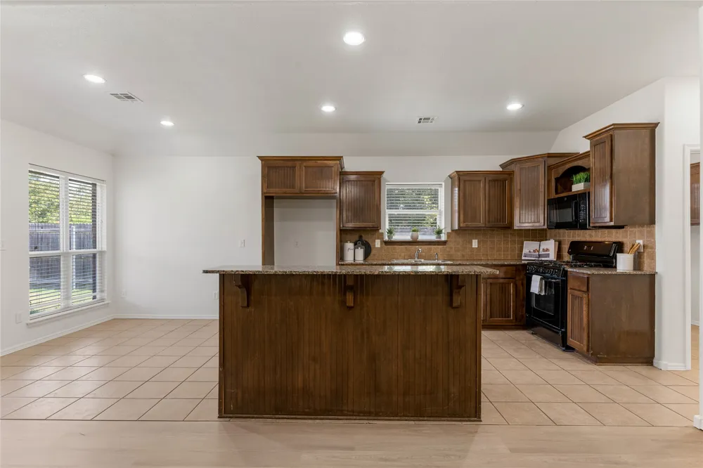 9020 157th East Avenue Owasso, OK 74055