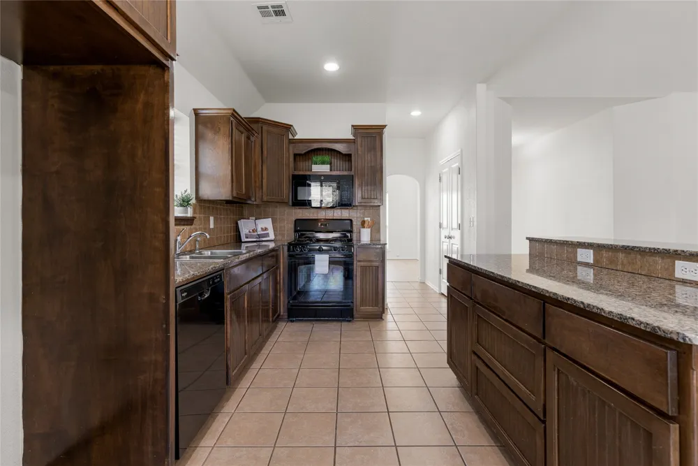 9020 157th East Avenue Owasso, OK 74055