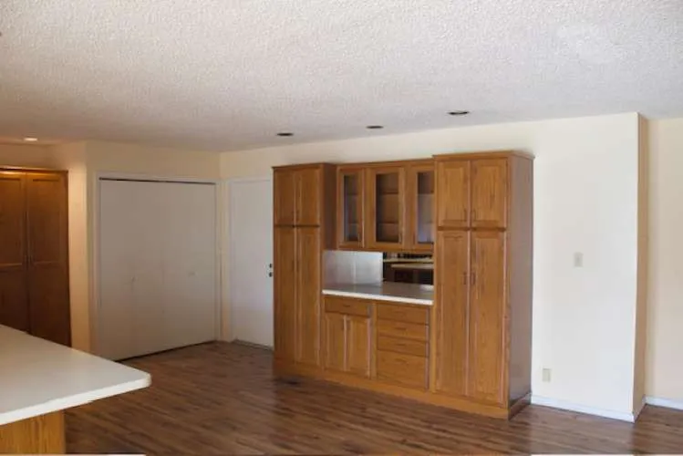 6124 E 60th Street Tulsa, OK 74135