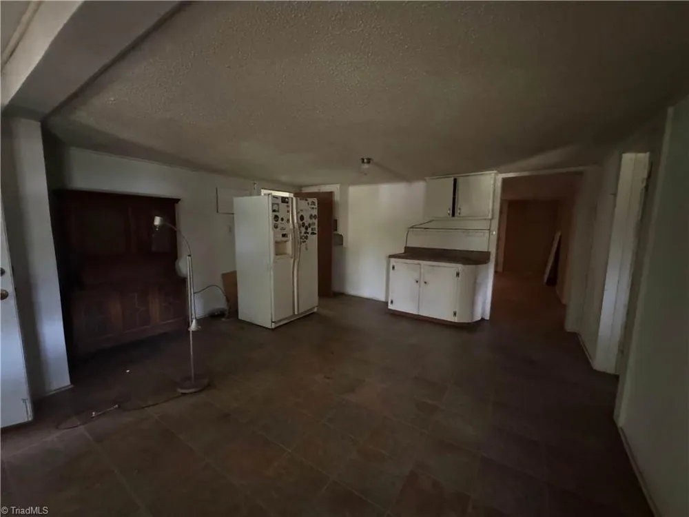 8650 Bull Road Colfax, NC 27235