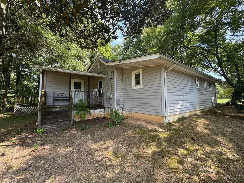 8650 Bull Road Colfax, NC 27235
