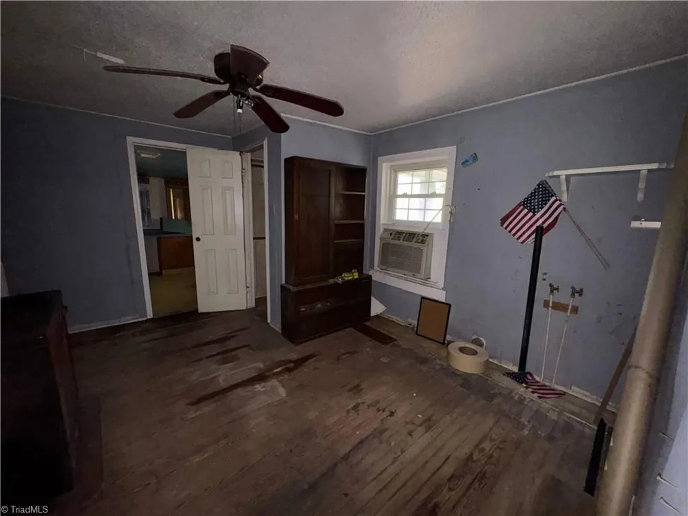 8650 Bull Road Colfax, NC 27235