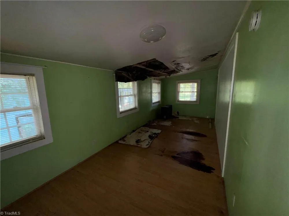 8650 Bull Road Colfax, NC 27235