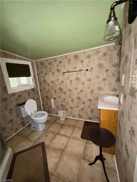 8650 Bull Road Colfax, NC 27235