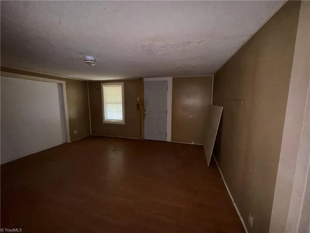 8650 Bull Road Colfax, NC 27235