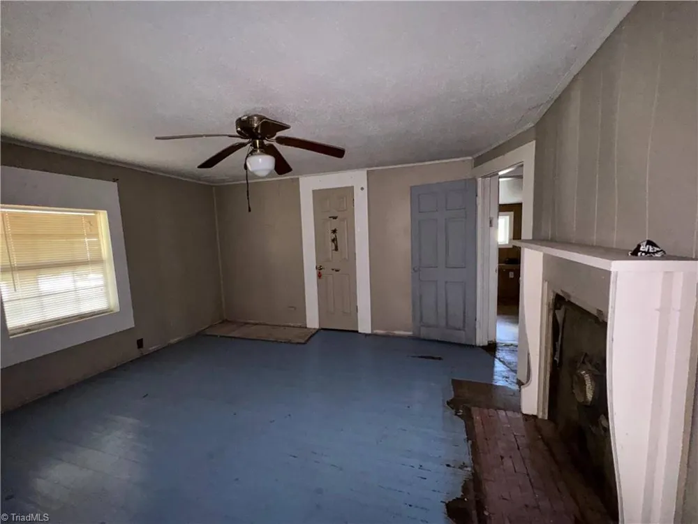 8650 Bull Road Colfax, NC 27235