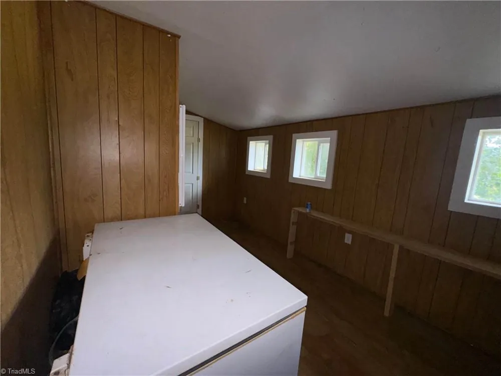 8650 Bull Road Colfax, NC 27235