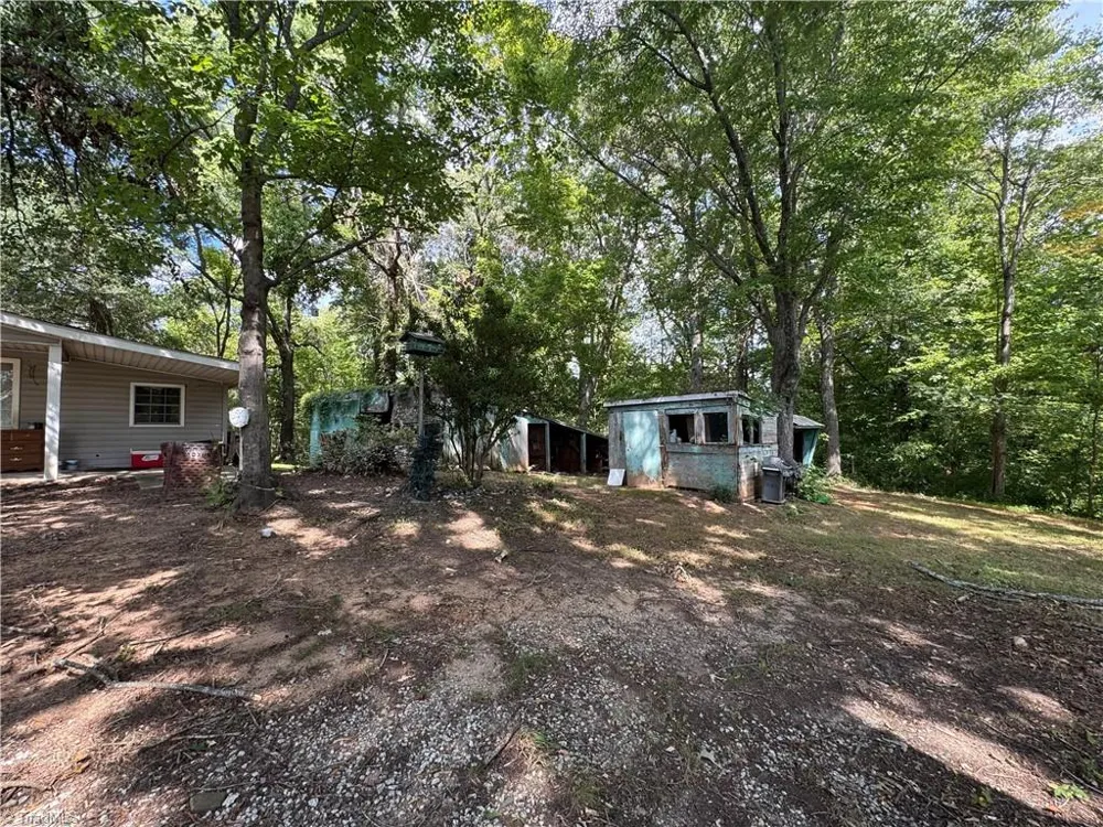 8650 Bull Road Colfax, NC 27235