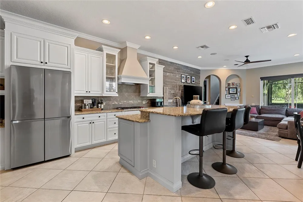 9626 HATTON CIRCLE Orlando, FL 32832