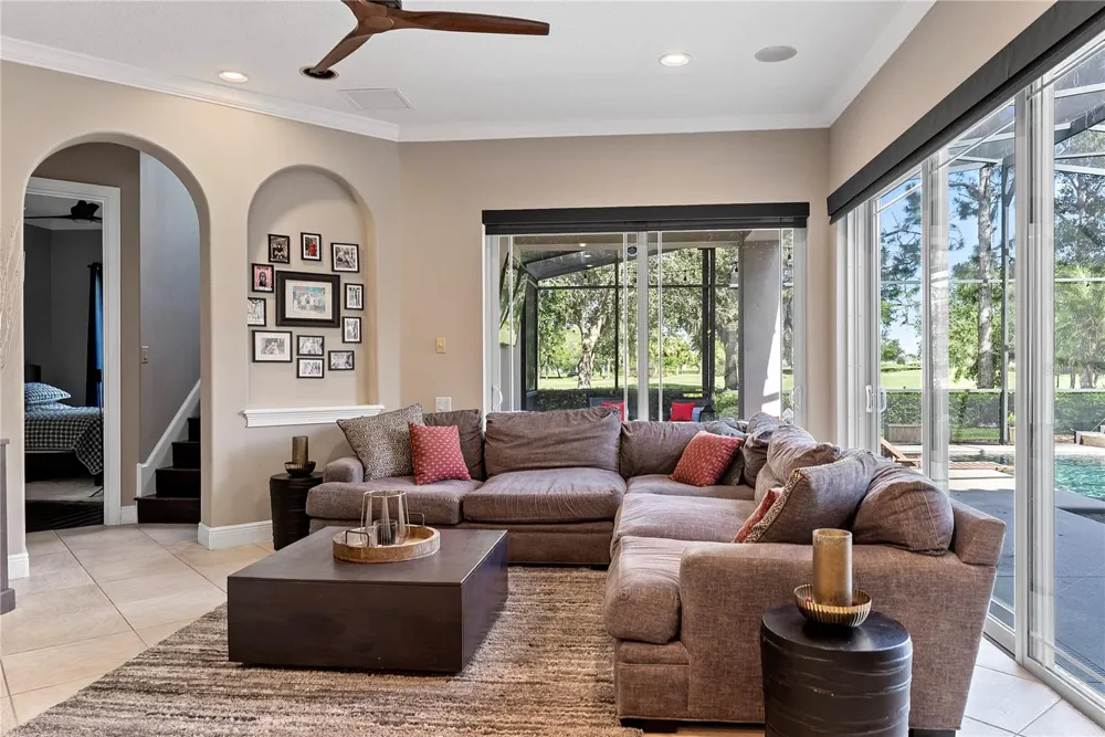 9626 HATTON CIRCLE Orlando, FL 32832