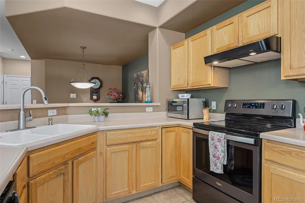 8951 W Phillips Drive Littleton, CO 80128