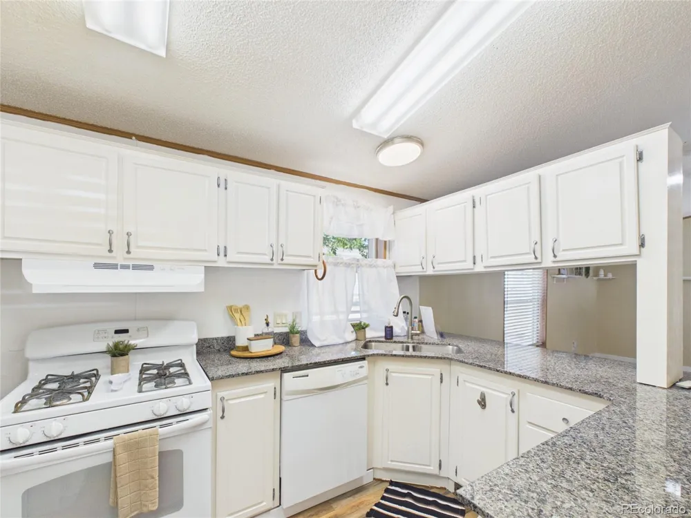 1801 W 92nd Avenue Denver, CO 80260