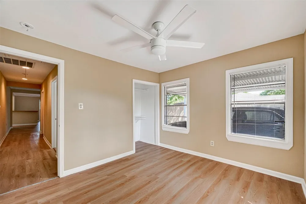 1504 Lawrence Avenue Pasadena, TX 77506