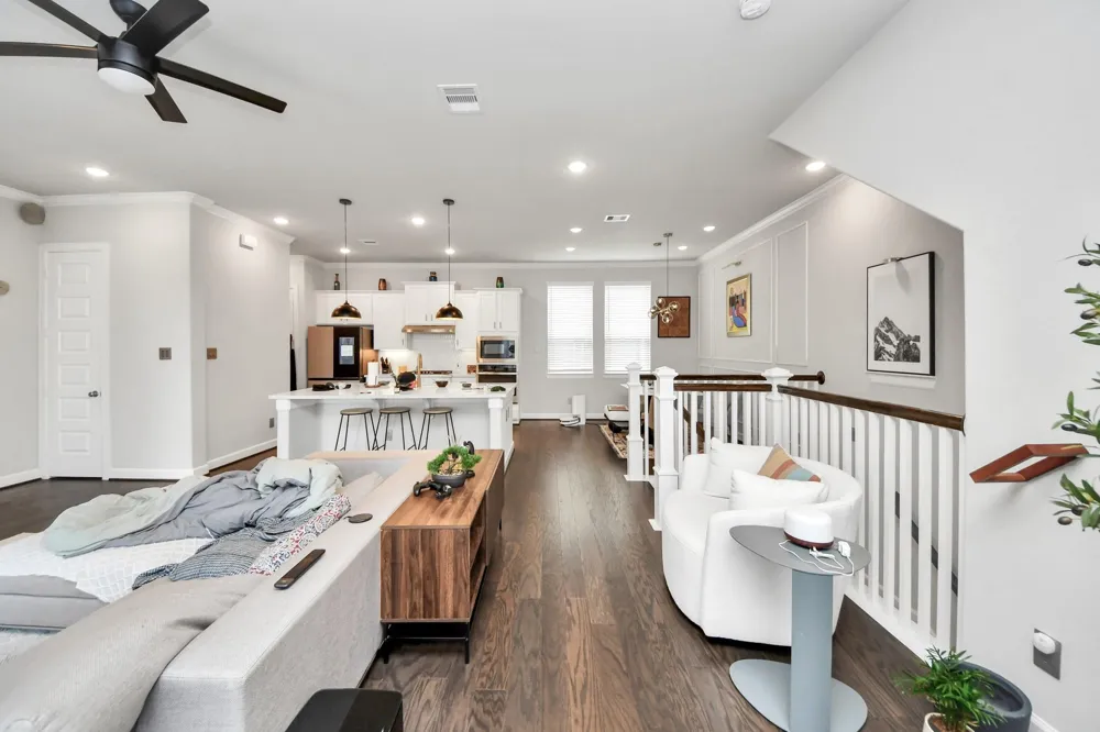 4007 Centre Meadow Way Houston, TX 77043