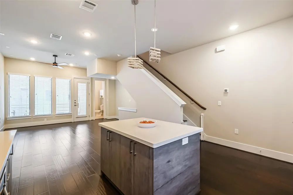 2401 Crawford Street #C1B Houston, TX 77004