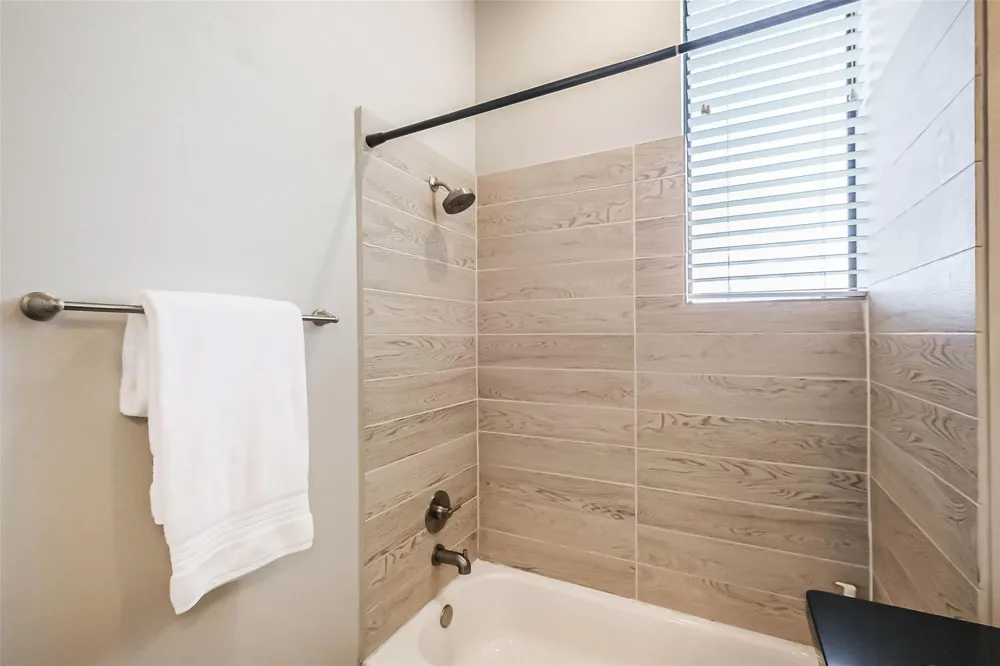 2401 Crawford Street #C1B Houston, TX 77004