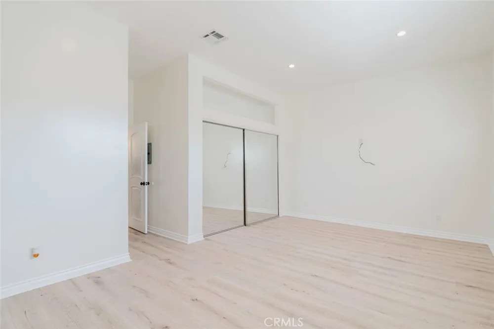 7947 Woodman Avenue Panorama City, CA 91402