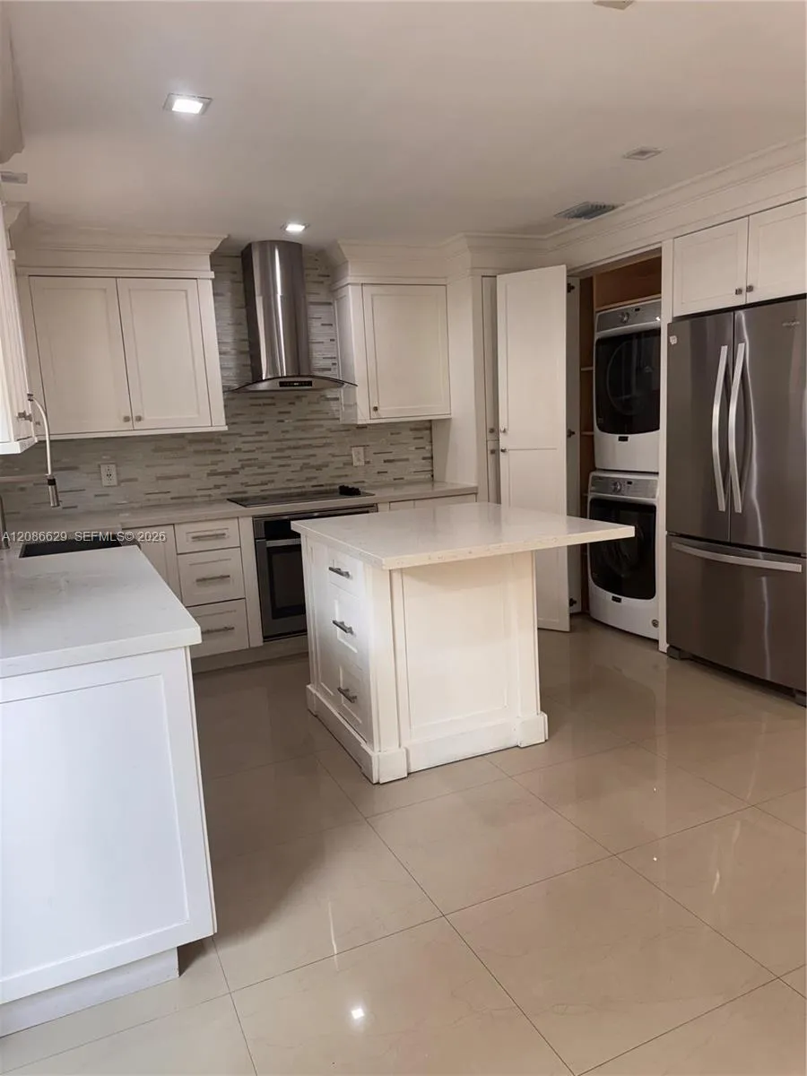 7075 NW 173rd Dr #1406 Hialeah, FL 33015