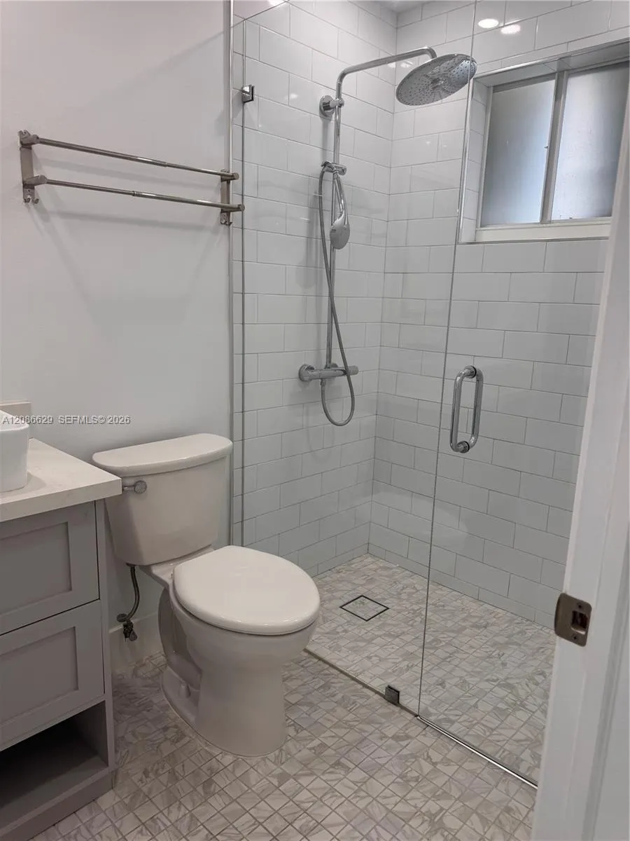 7075 NW 173rd Dr #1406 Hialeah, FL 33015