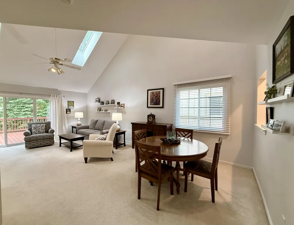 741 Red Maple Lane Wixom, MI 48393