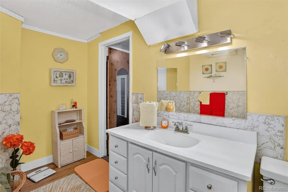 5895 W 74th Avenue Arvada, CO 80003