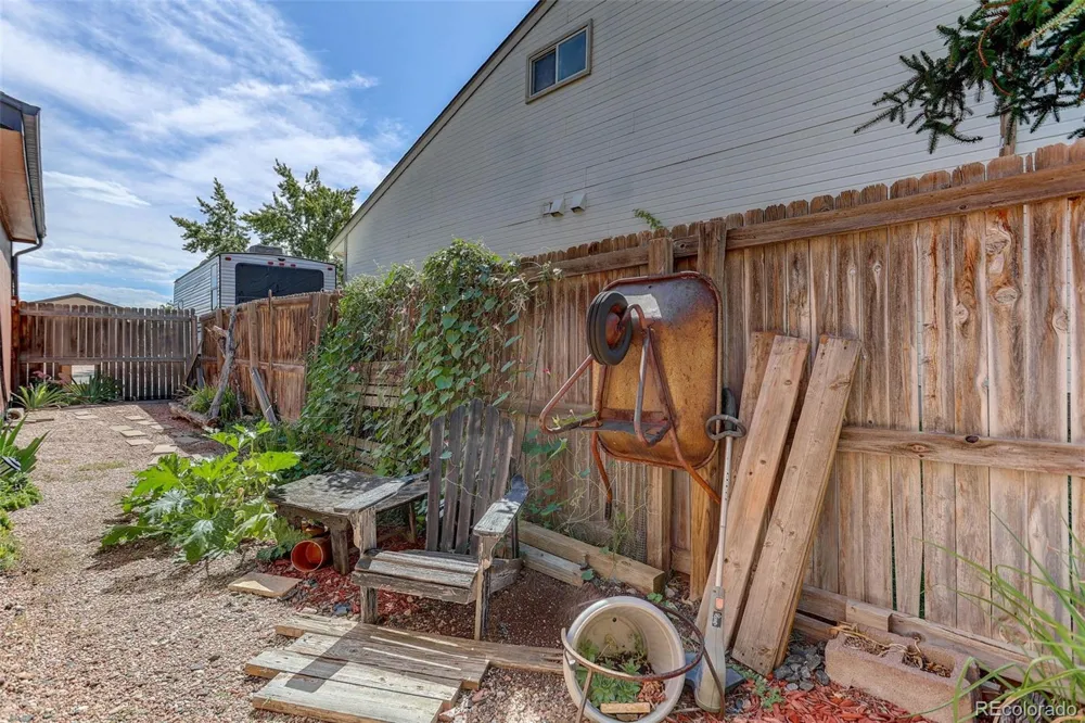 5895 W 74th Avenue Arvada, CO 80003