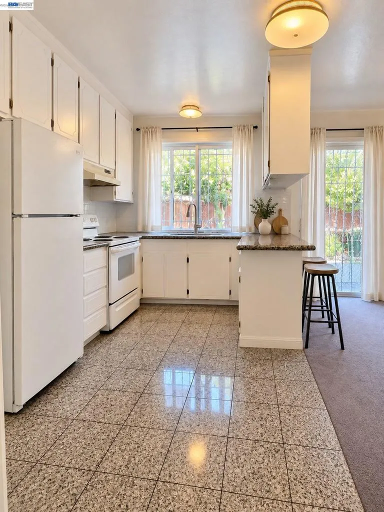 38 Kelloch Ave San Francisco, CA 94134