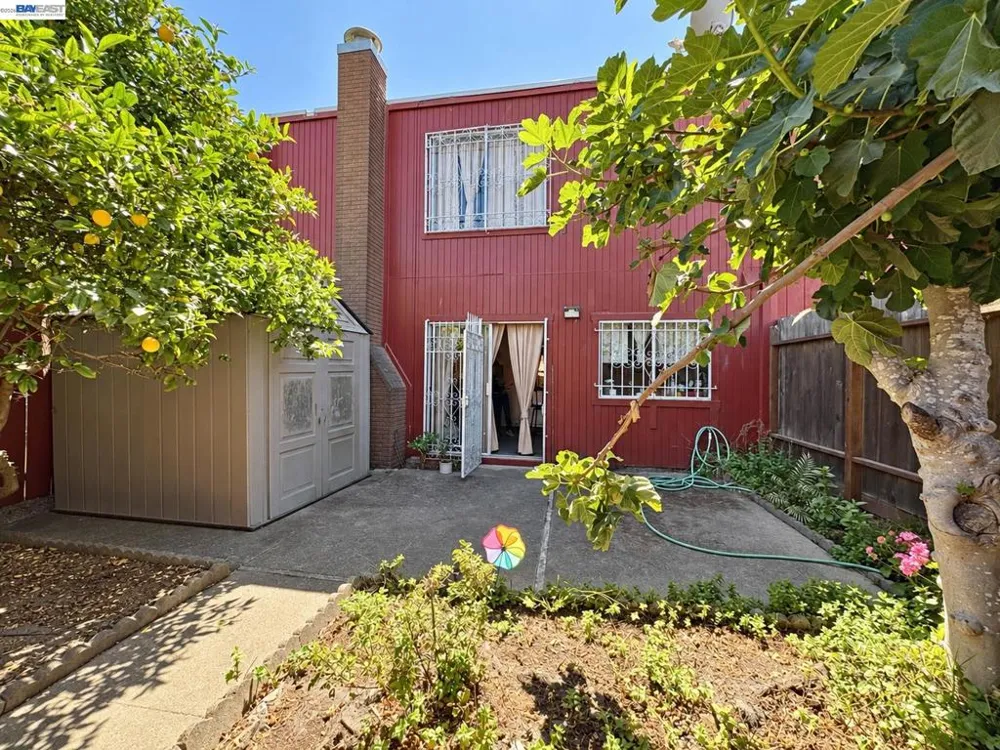 38 Kelloch Ave San Francisco, CA 94134