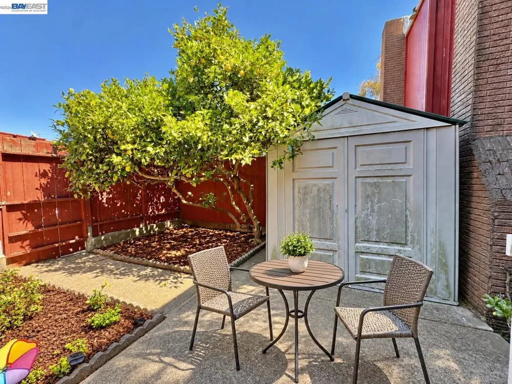 38 Kelloch Ave San Francisco, CA 94134