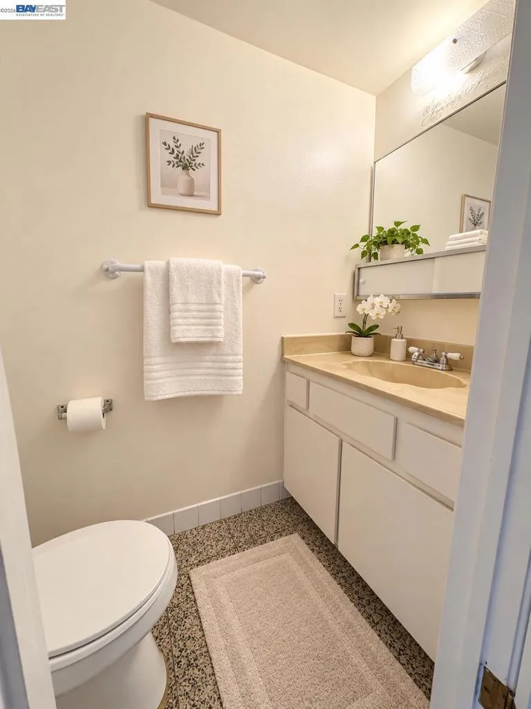 38 Kelloch Ave San Francisco, CA 94134