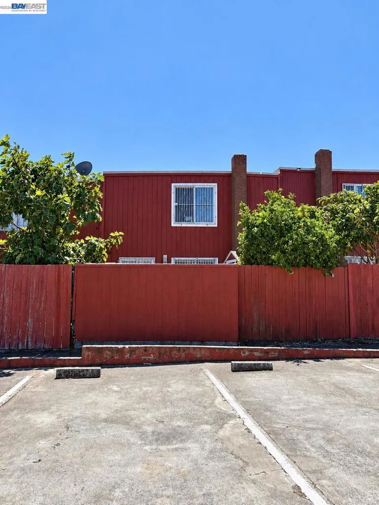 38 Kelloch Ave San Francisco, CA 94134