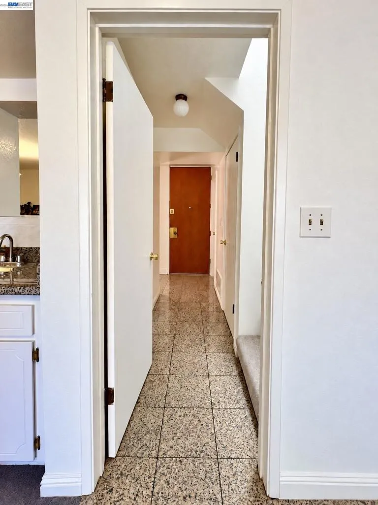 38 Kelloch Ave San Francisco, CA 94134