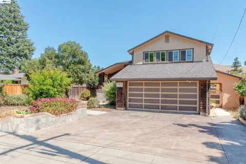38940 Cherry Ct