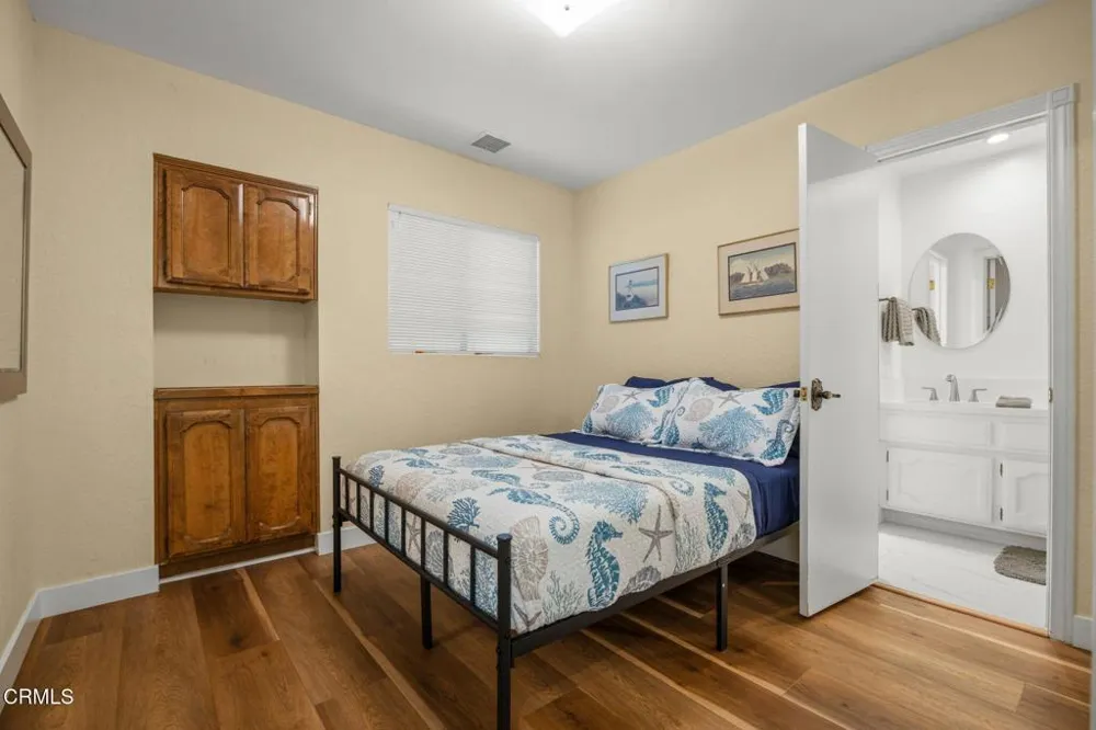 3949 Ocean Drive Oxnard, CA 93035
